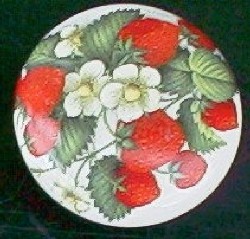 CERAMIC CABINET KNOB KNOBS STRAWBERRIES STRAWBERRY 